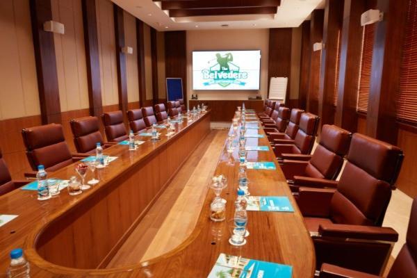 Belvedere Golf & Country Club Adalaj Buitenkant foto
